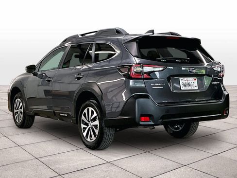 Used 2025 Subaru Outback Premium image 14