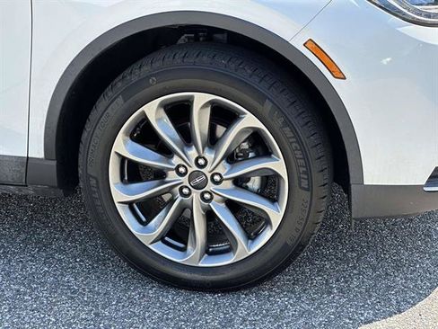 Used 2022 Lincoln Corsair AWD w/ Premium Package image 29