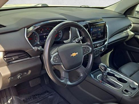 Used 2021 Chevrolet Traverse LT FWD image 10