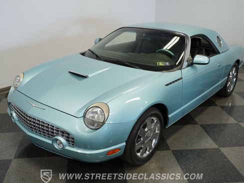 Used 2002 Ford Thunderbird image 21