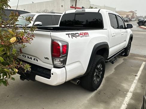 Used 2020 Toyota Tacoma TRD Off-Road image 5