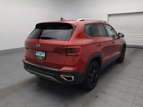 Used 2023 Volkswagen Taos SE w/ Black Wheel Package FWD image 9