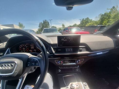 Used 2018 Audi Q5 2.0T Premium Plus w/ Premium Plus Package AWD/4WD image 6
