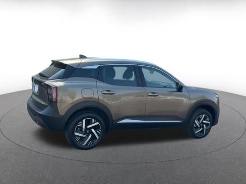 Used 2026 Nissan Kicks SV FWD image 15