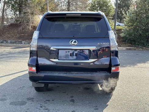 Used 2021 Lexus GX 460 Premium w/ Premium Package image 3
