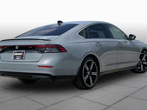 Used 2024 Honda Accord Sport image 13