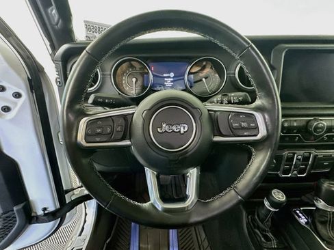 Used 2021 Jeep Wrangler Unlimited Sahara w/ Cold Weather Group AWD/4WD image 13