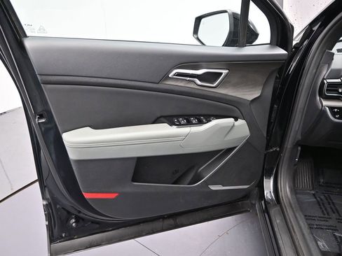 Certified 2023 Kia Sportage X-Line w/ X-Line Premium Package image 19