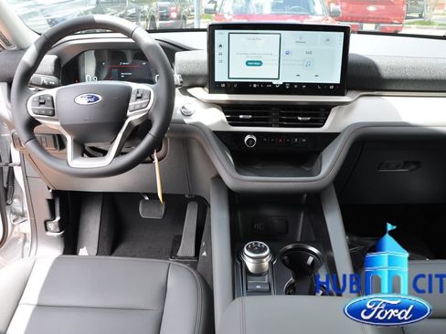 New 2026 Ford Explorer Active w/ Active Comfort Package RWD image 12