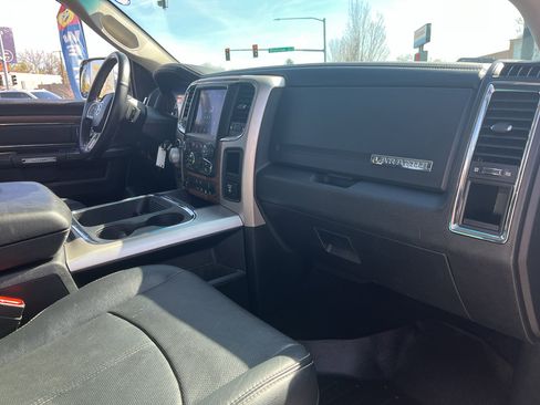 Used 2018 RAM 1500 Laramie image 18
