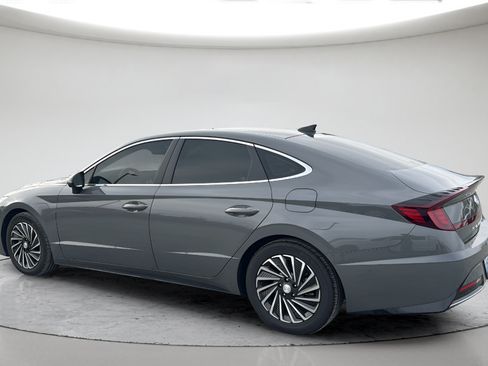 Used 2022 Hyundai Sonata Limited w/ Cargo Package FWD image 10