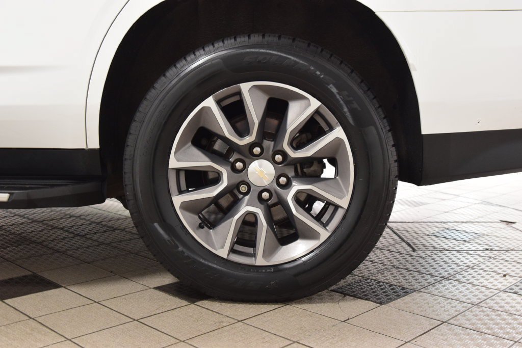 Used 2022 Chevrolet Tahoe LT w/ Luxury Package AWD/4WD image 27
