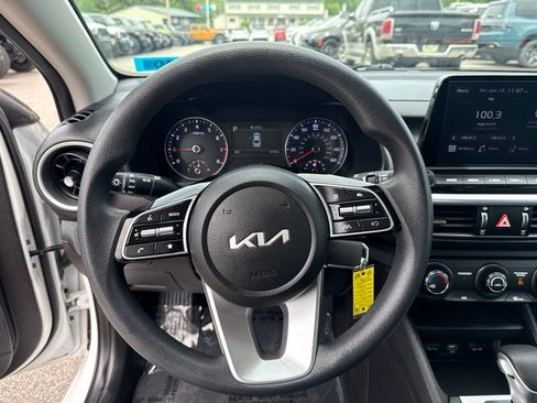 Used 2023 Kia Forte Sedan FWD image 10