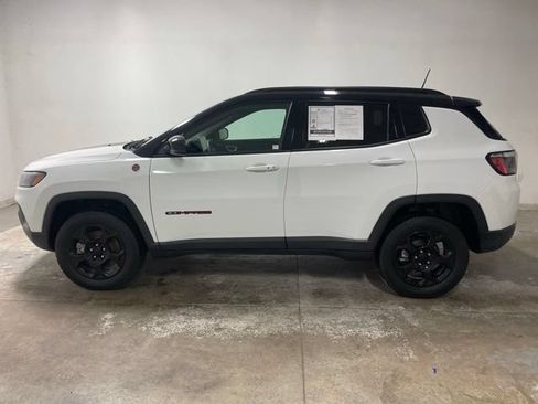 Used 2023 Jeep Compass Trailhawk AWD/4WD image 5