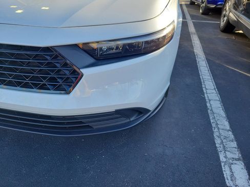 Used 2023 Honda Accord Sport image 7