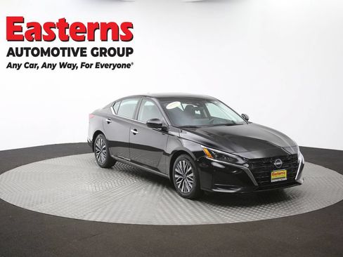 Used 2023 Nissan Altima 2.5 SV w/ SV Premium Package FWD image 51