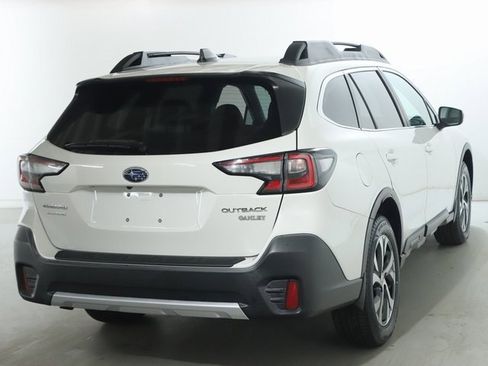 Used 2020 Subaru Outback Limited image 46