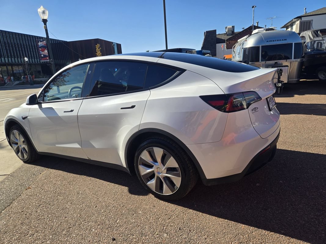 Used 2023 Tesla Model Y Long Range AWD/4WD image 8