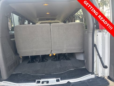 Used 2016 Chevrolet Express 2500 LT w/ LT Preferred Equipment Group image 10