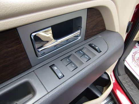 Used 2014 Ford F150 Lariat w/ Lariat Chrome Package image 20