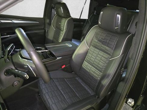 Used 2025 Cadillac Escalade V w/ LPO, Floor Liner Package AWD/4WD image 16