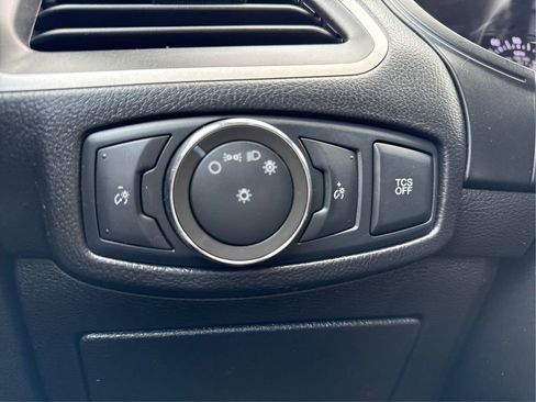 Used 2022 Ford Edge SEL image 19