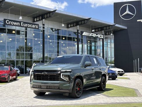 Used 2025 Chevrolet Tahoe RST w/ RST Performance Edition AWD/4WD image 1