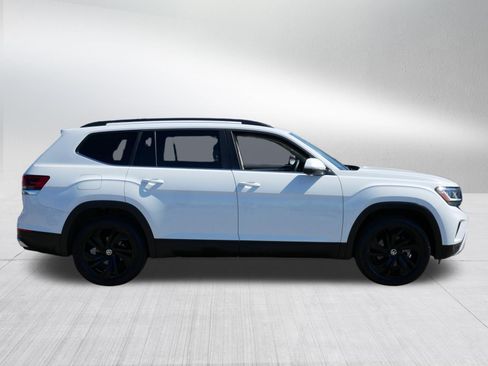 Certified 2023 Volkswagen Atlas SE w/ Black Wheel Package AWD/4WD image 8