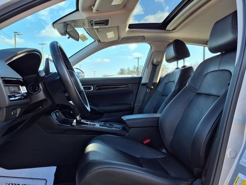 Used 2024 Honda Civic EX-L image 6