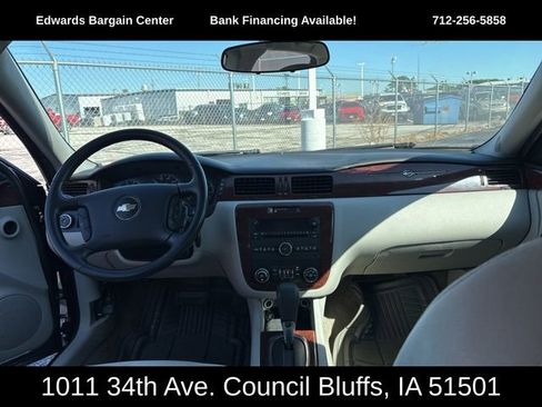 Used 2010 Chevrolet Impala LT image 11