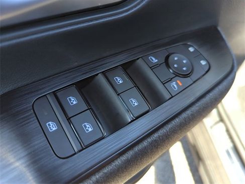 New 2026 Nissan Kicks SV w/ Illumination Package image 25