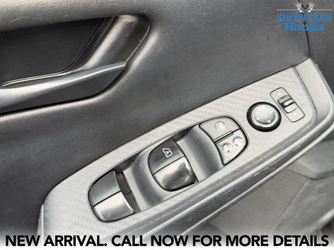 Used 2025 Nissan Sentra S image 11