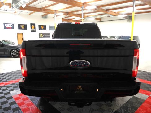 Used 2019 Ford F350 Lariat w/ Lariat Ultimate Package image 9