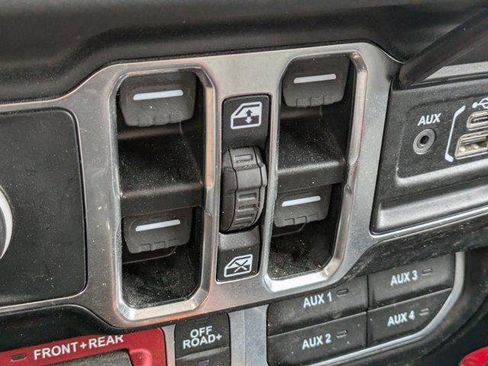 Certified 2024 Jeep Wrangler Unlimited Rubicon image 20