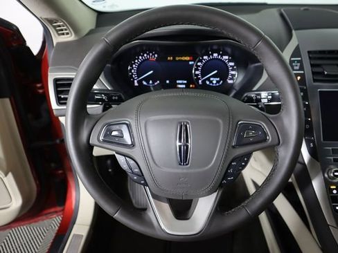 Used 2017 Lincoln MKZ Premiere image 31