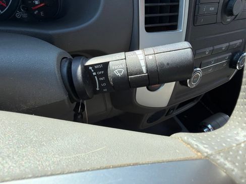 Used 2012 Nissan Frontier SV RWD image 28