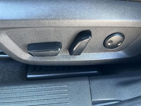 Certified 2023 Nissan Rogue SV image 47