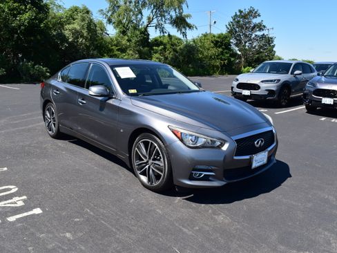 Used 2015 INFINITI Q50 Premium w/ Navigation Package AWD/4WD image 2