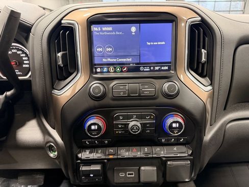 Used 2023 Chevrolet Silverado 3500 High Country image 45