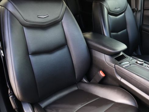 Used 2022 Cadillac XT5 Luxury image 21