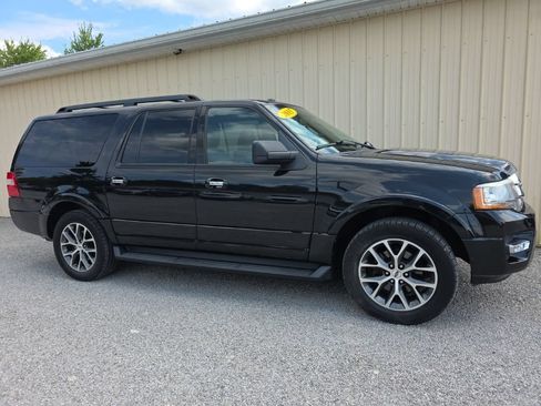 Used 2015 Ford Expedition EL XLT w/ Equipment Group 202A AWD/4WD image 2