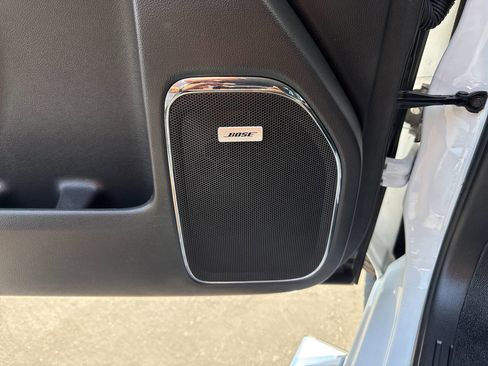 Used 2017 GMC Sierra 1500 SLT image 12