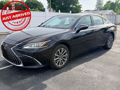Used 2022 Lexus ES 250 w/ Premium Package