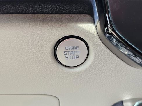 New 2026 Kia Carnival SX w/ SX Dark Edition Package image 24