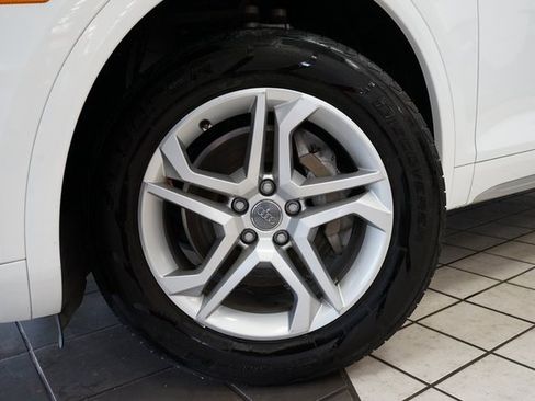 Used 2019 Audi Q5 2.0T Premium image 50