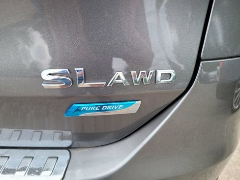 Used 2015 Nissan Rogue SL AWD/4WD image 8
