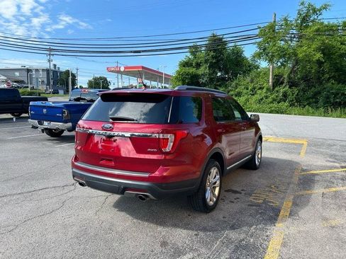 Used 2018 Ford Explorer XLT w/ Equipment Group 202A AWD/4WD image 5