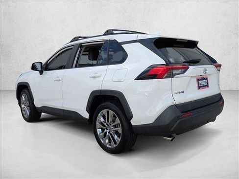 Certified 2019 Toyota RAV4 XLE Premium image 7