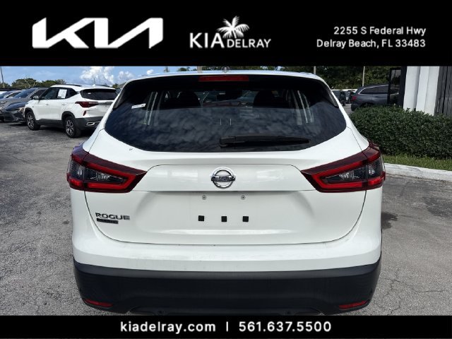 Used 2020 Nissan Rogue Sport S FWD image 4