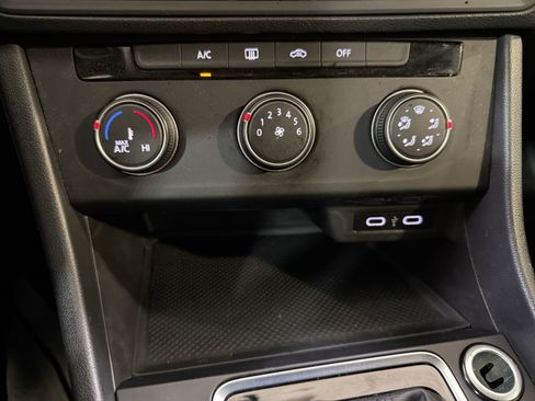 Used 2021 Volkswagen Jetta S image 19